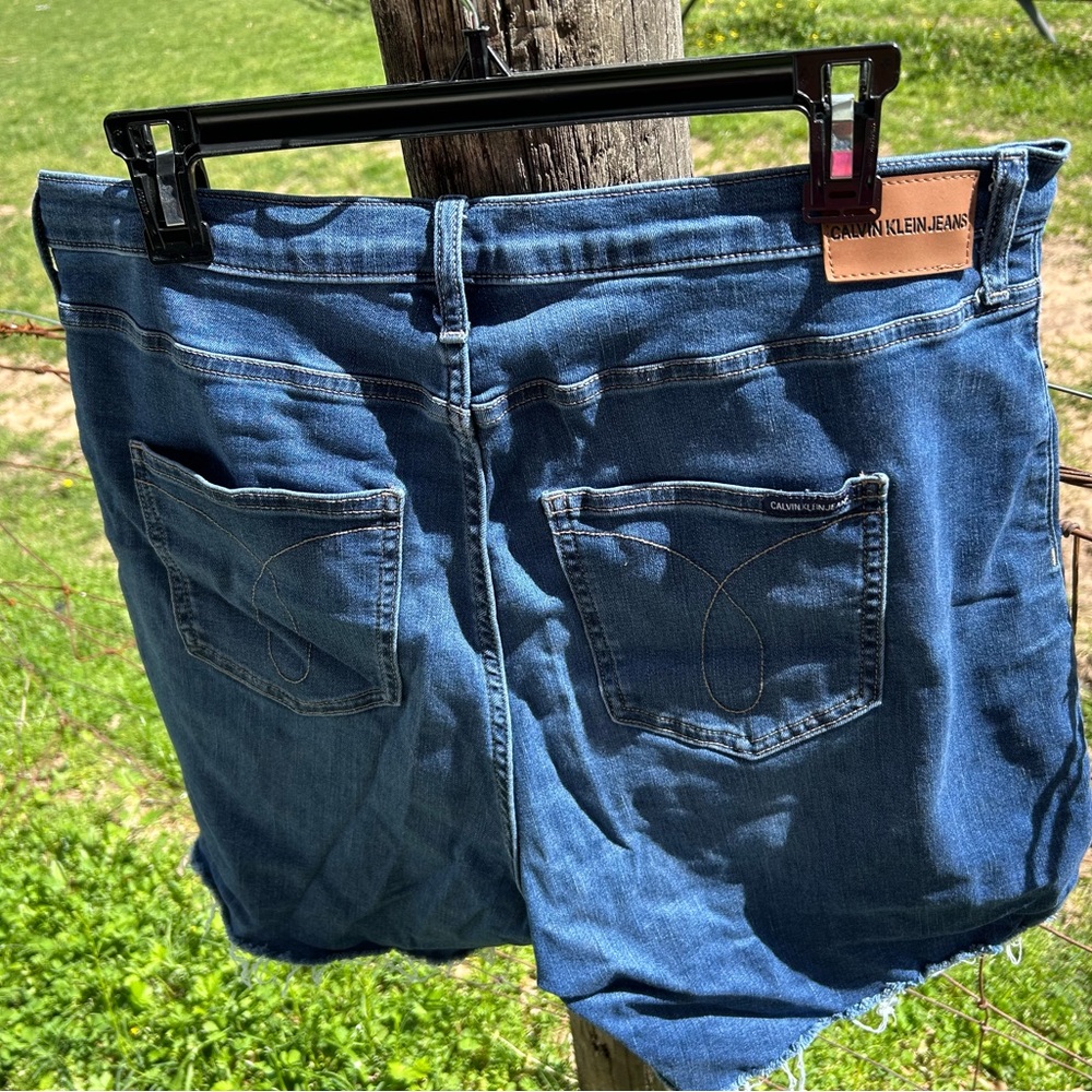 Calvin shorts broken in no stains
